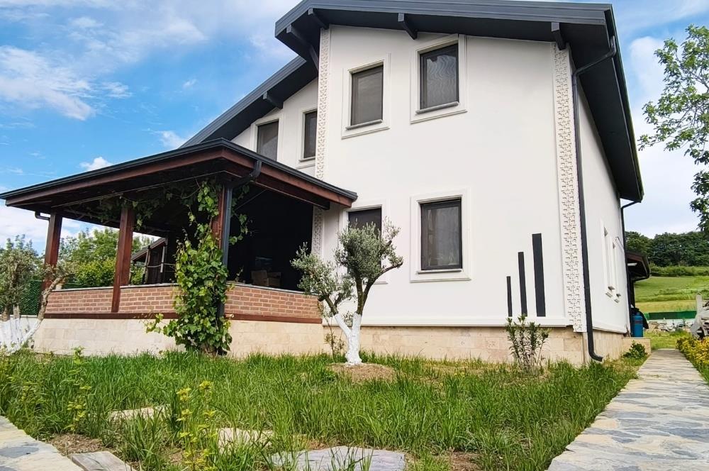 SAKARYA AŞIRLAR’DA SATILIK: ÖZEL TASARIM MÜSTAKİL VİLLA