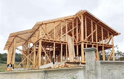 SAKARYA AŞIRLAR’DA SATILIK: ÖZEL TASARIM MÜSTAKİL VİLLA