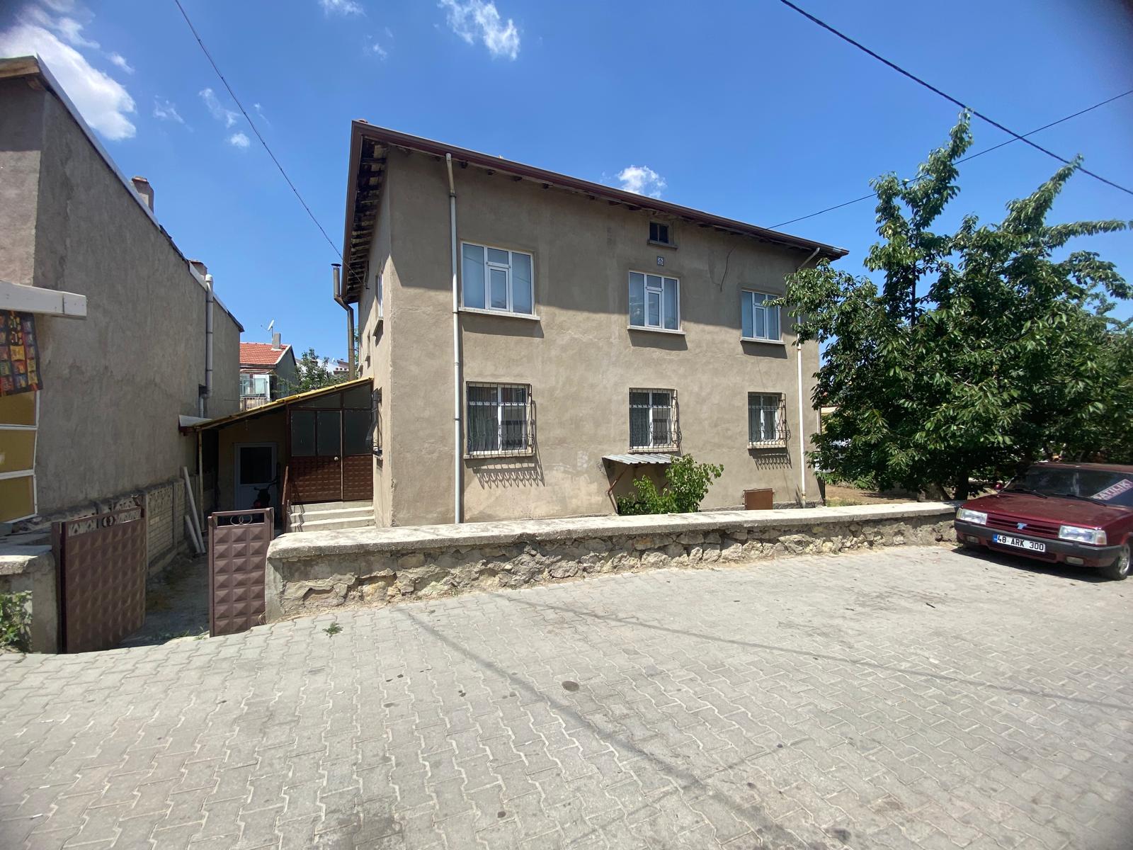 CENTURY 21 PLUS'DAN ERKMENDE EŞSİZ KONUM KOMPLE SATILIK