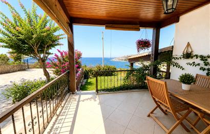 Bodrum Gündoğan Satılık 2+1 Villa Deniz Manzaralı Özel Plajlı