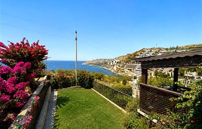 Bodrum Gündoğan Satılık 2+1 Villa Deniz Manzaralı Özel Plajlı