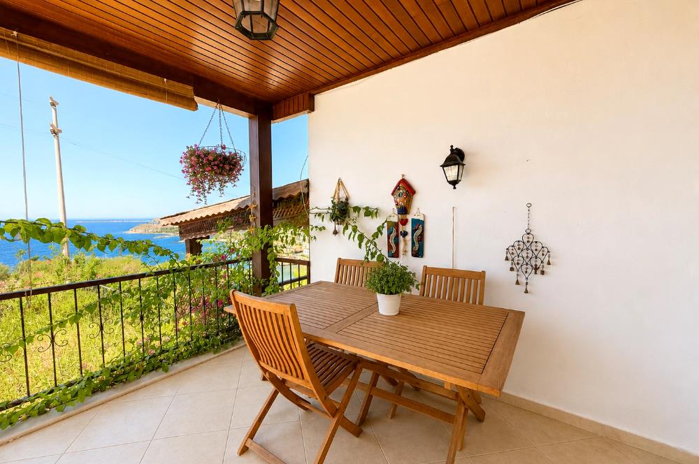 Bodrum Gündoğan Satılık 2+1 Villa Deniz Manzaralı Özel Plajlı