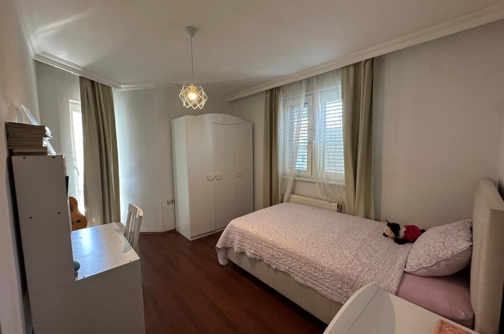 Doğa Manzaralı, Geniş Bahçeli, Ferah 4+2 Satılık Villa
