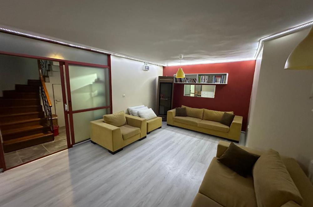 Doğa Manzaralı, Geniş Bahçeli, Ferah 4+2 Satılık Villa
