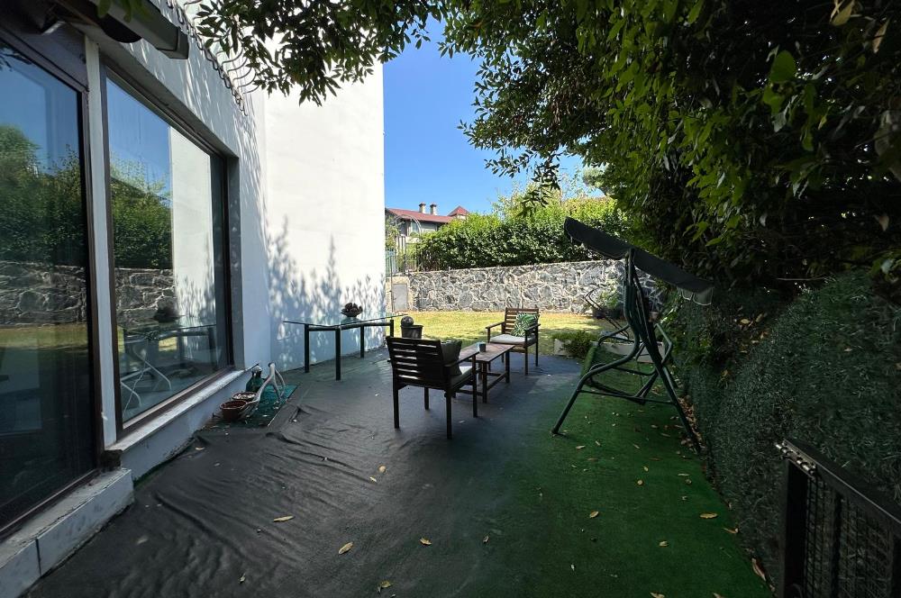 Doğa Manzaralı, Geniş Bahçeli, Ferah 4+2 Satılık Villa
