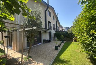Zekeriyaköy'de Site İçinde Muhteşem 6+1 İkiz Villa - 8 - 35934