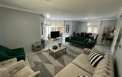 Doğa Manzaralı, Geniş Bahçeli, Ferah 4+2 Satılık Villa
