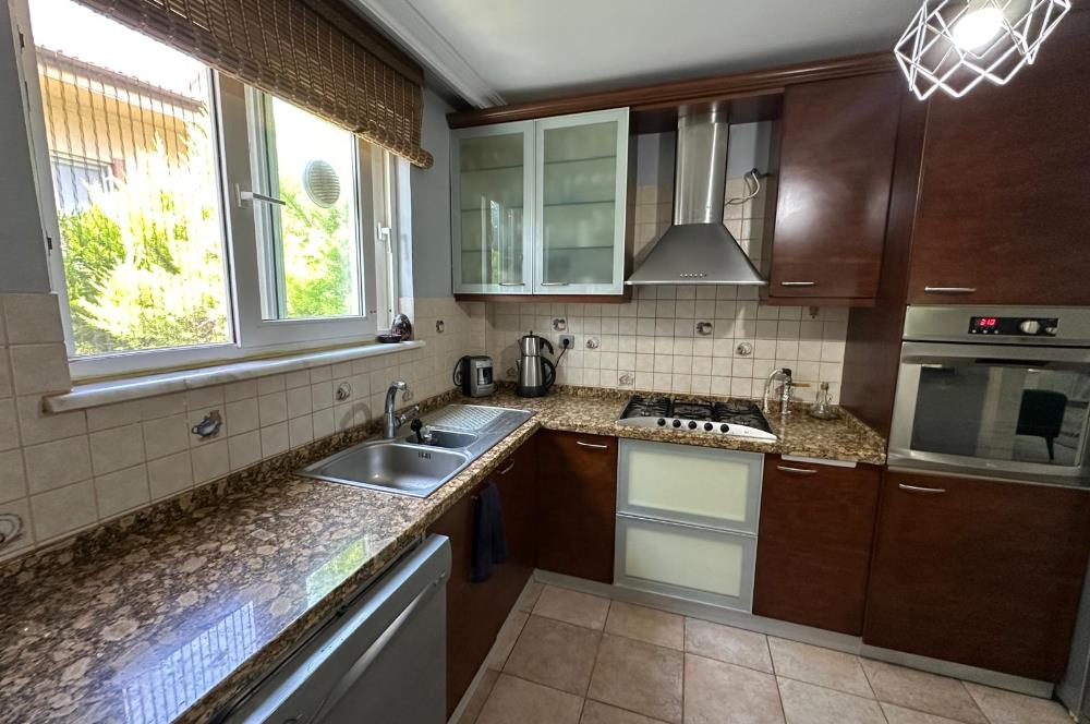 Doğa Manzaralı, Geniş Bahçeli, Ferah 4+2 Satılık Villa