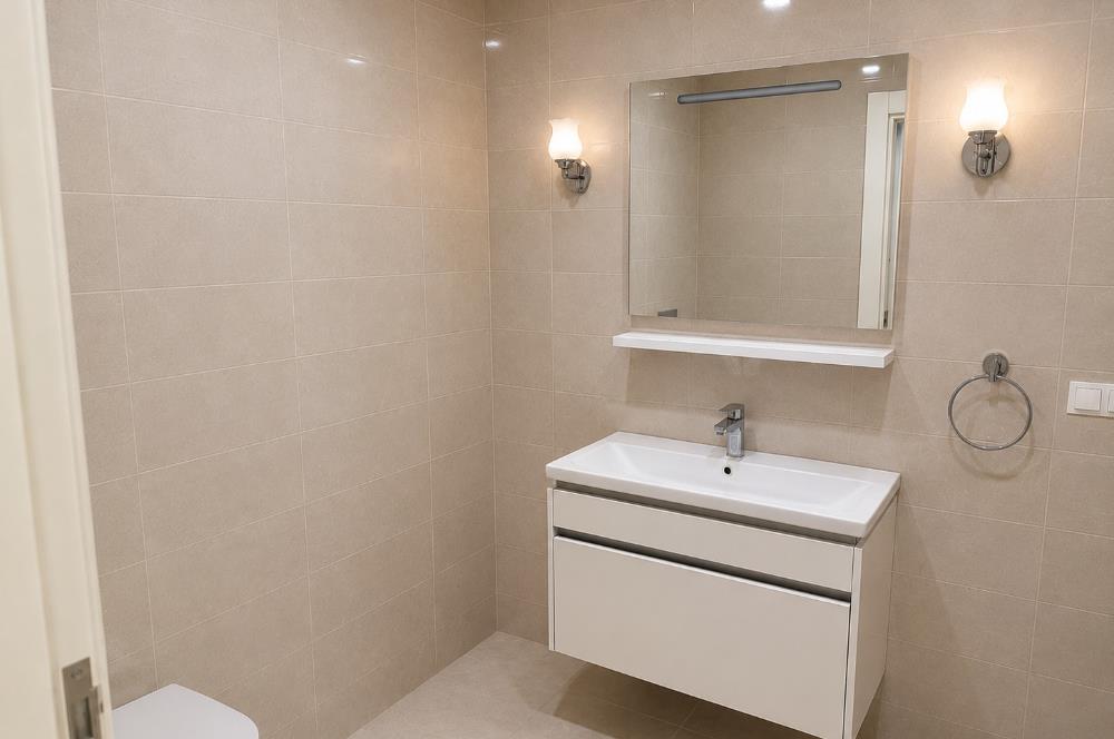 Zekeriyaköy'de Site İçinde Muhteşem 6+1 İkiz Villa