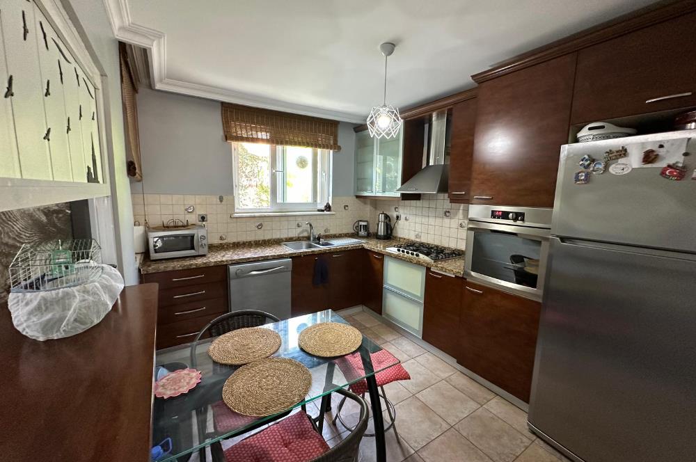 Doğa Manzaralı, Geniş Bahçeli, Ferah 4+2 Satılık Villa