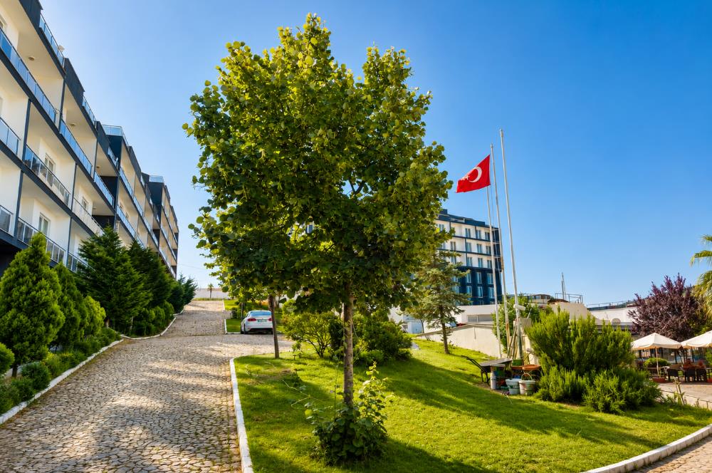 C21 Cius; Armutlu'da Deniz Manzaralı Geniş Teraslı Dubleks