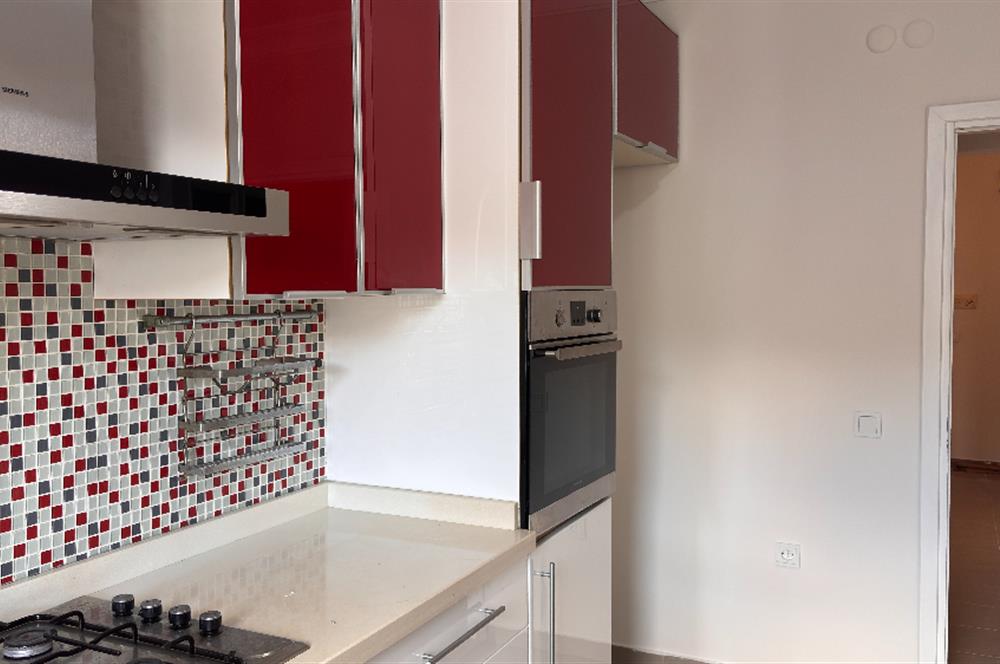 İstinye Boğaziçi Sitesi A Bloklarında Ara Kat 3+1 Kiralık Daire