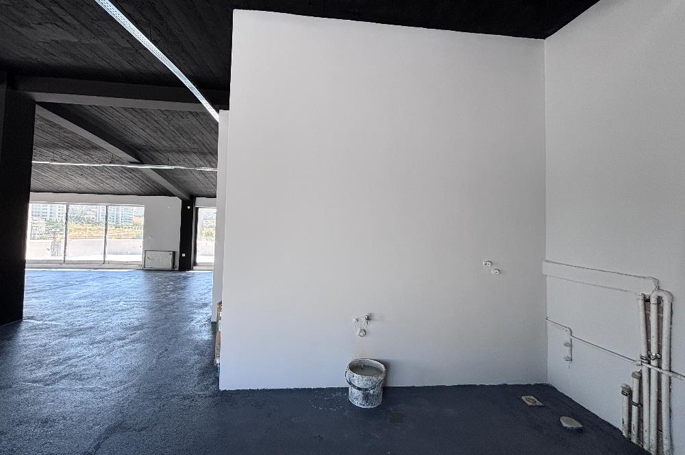 ÇAYYOLU ALACAATLI’DA CADDE CEPHELİ, ÇİFT TERASLI 200 m² PRESTİJLİ KİRALIK İŞ YERİ