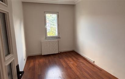İstinye Boğaziçi Sitesi A Bloklarında Ara Kat 3+1 Kiralık Daire