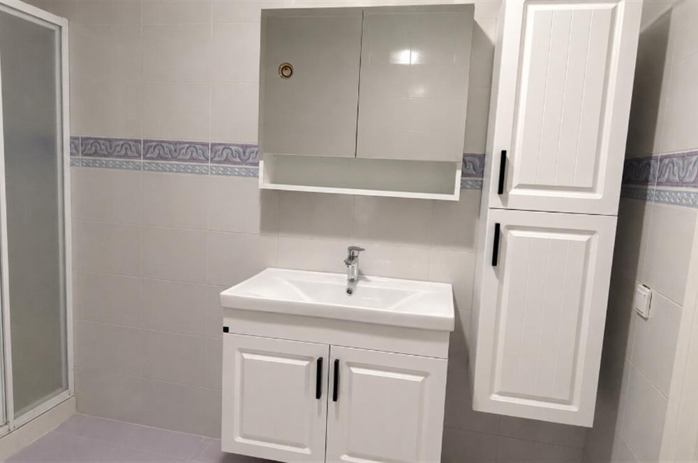 İstinye Boğaziçi Sitesi A Bloklarında Ara Kat 3+1 Kiralık Daire