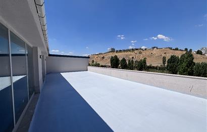 ÇAYYOLU ALACAATLI’DA CADDE CEPHELİ, ÇİFT TERASLI 200 m² PRESTİJLİ KİRALIK İŞ YERİ