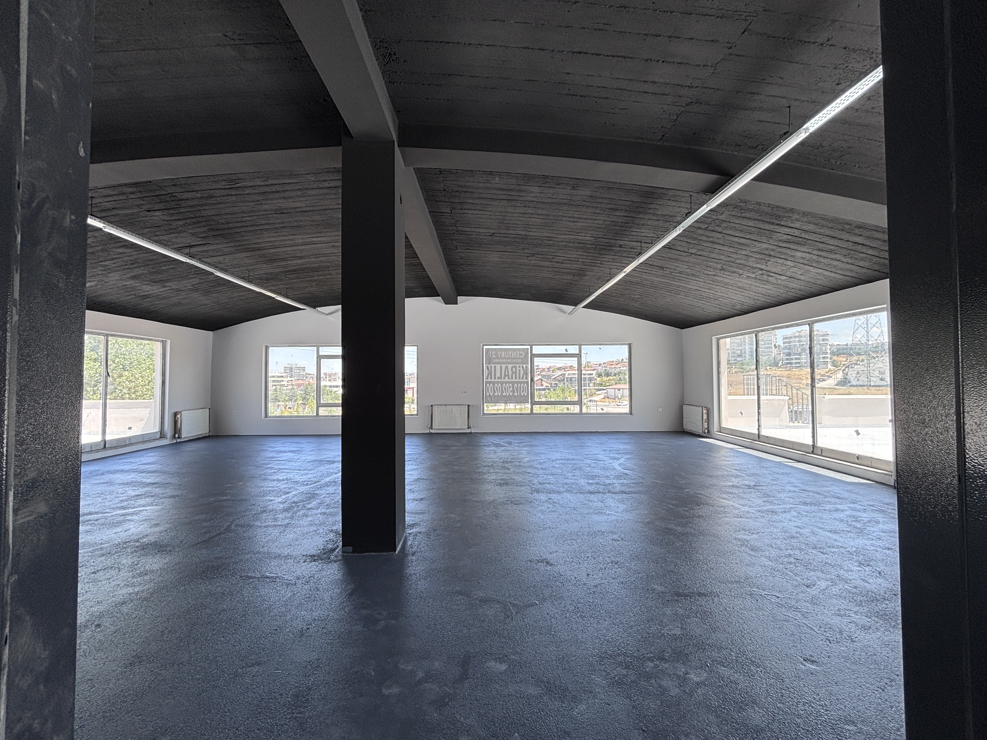 ÇAYYOLU ALACAATLI’DA CADDE CEPHELİ, ÇİFT TERASLI 200 m² PRESTİJLİ KİRALIK İŞ YERİ