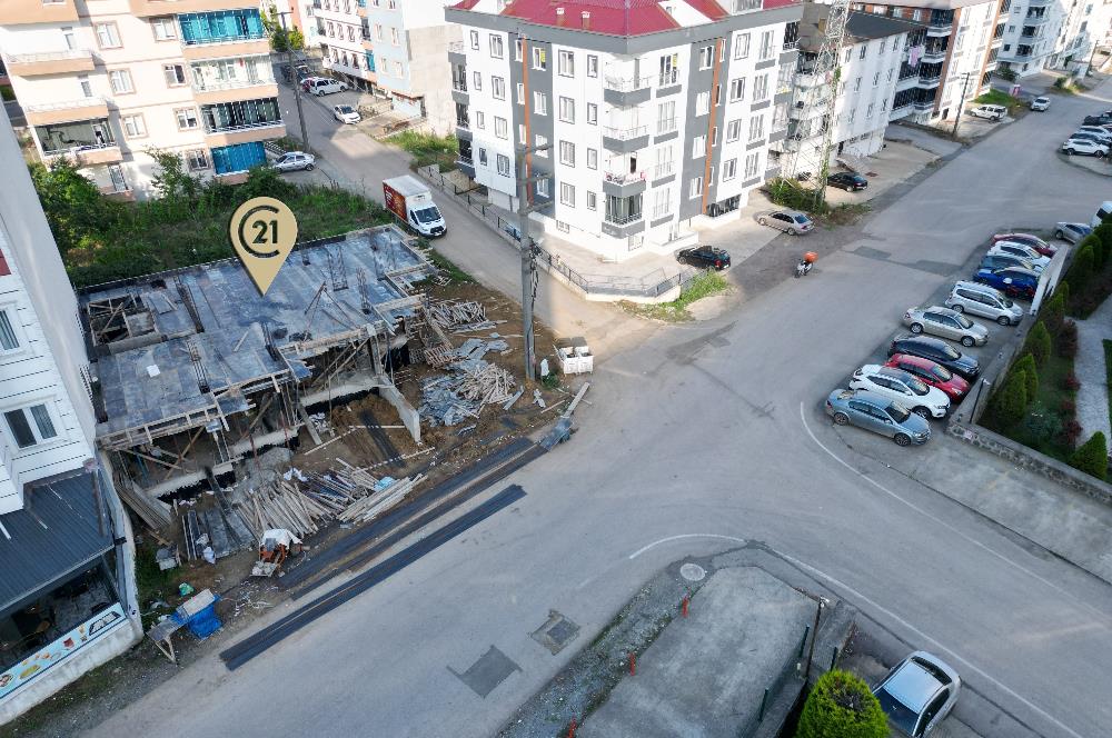 CENTURY 21'DEN ŞAHİNCİLİ MAHALLESİNDE TOPRAKTAN SATILIK PRESTİJLİ İŞ YERİ !