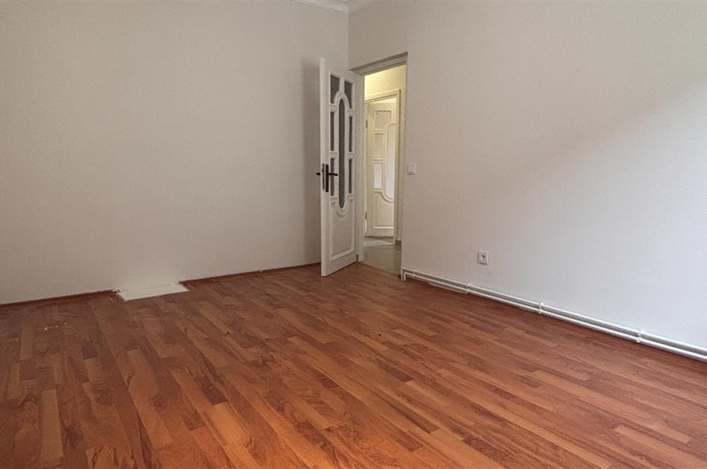 İstinye Boğaziçi Sitesi A Bloklarında Ara Kat 3+1 Kiralık Daire