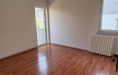 İstinye Boğaziçi Sitesi A Bloklarında Ara Kat 3+1 Kiralık Daire