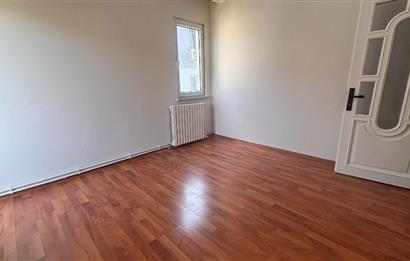 İstinye Boğaziçi Sitesi A Bloklarında Ara Kat 3+1 Kiralık Daire