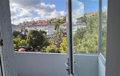 İstinye Boğaziçi Sitesi A Bloklarında Ara Kat 3+1 Kiralık Daire