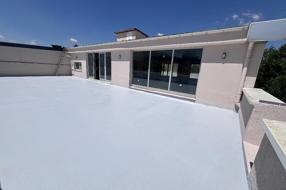 ÇAYYOLU ALACAATLI’DA CADDE CEPHELİ, ÇİFT TERASLI 200 m² PRESTİJLİ KİRALIK İŞ YERİ