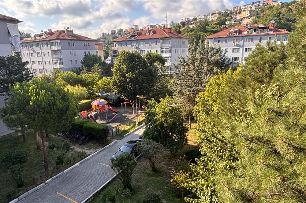 İstinye Boğaziçi Sitesi A Bloklarında Ara Kat 3+1 Kiralık Daire