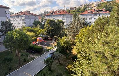 İstinye Boğaziçi Sitesi A Bloklarında Ara Kat 3+1 Kiralık Daire