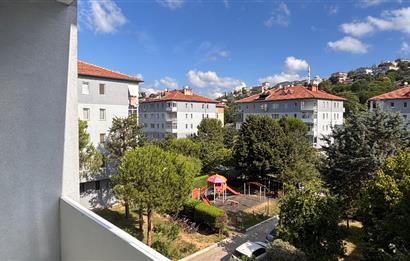 İstinye Boğaziçi Sitesi A Bloklarında Ara Kat 3+1 Kiralık Daire