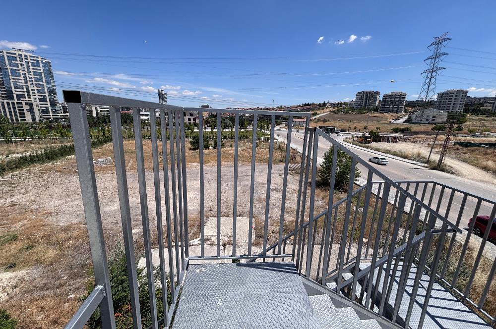 ÇAYYOLU ALACAATLI’DA CADDE CEPHELİ, ÇİFT TERASLI 200 m² PRESTİJLİ KİRALIK İŞ YERİ
