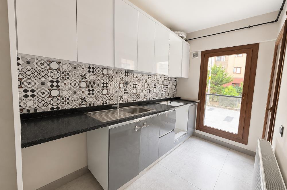 Kağıthane Yahya Kemal TOKİ Kiralık 1+1 Daire Kapalı Mutfak