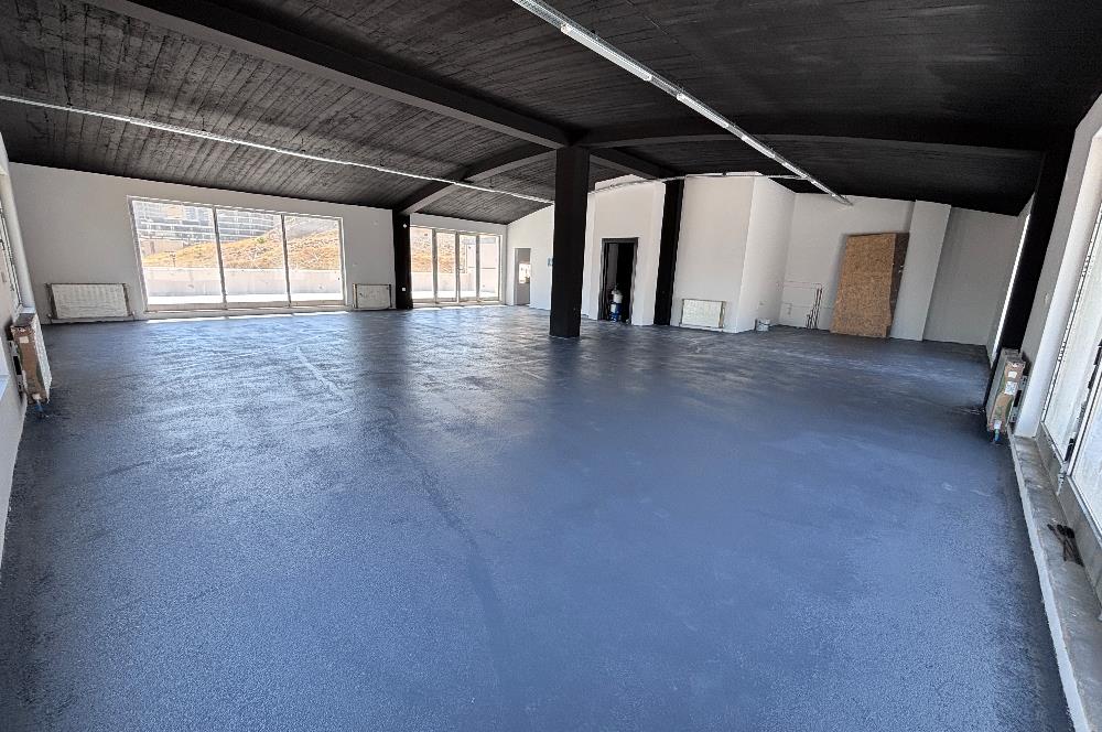 ÇAYYOLU ALACAATLI’DA CADDE CEPHELİ, ÇİFT TERASLI 200 m² PRESTİJLİ KİRALIK İŞ YERİ