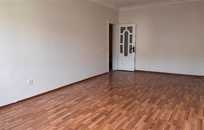İstinye Boğaziçi Sitesi A Bloklarında Ara Kat 3+1 Kiralık Daire