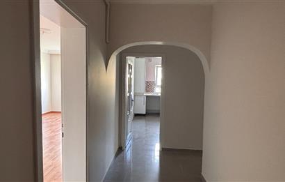 İstinye Boğaziçi Sitesi A Bloklarında Ara Kat 3+1 Kiralık Daire