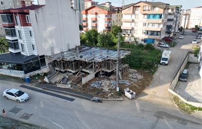 CENTURY 21'DEN ŞAHİNCİLİ MAHALLESİNDE TOPRAKTAN SATILIK PRESTİJLİ İŞ YERİ !