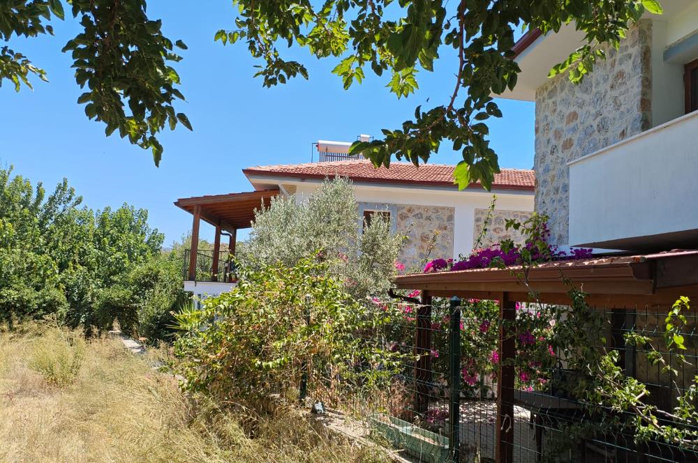 DATÇA KARAKÖY'DE KÖYİÇİ 295 M2 TARLA