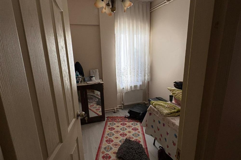 Kamiloba'da Sahile Sıfır 5+1 Satılık Villa