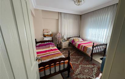 Kamiloba'da Sahile Sıfır 5+1 Satılık Villa