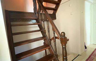 Kamiloba'da Sahile Sıfır 5+1 Satılık Villa