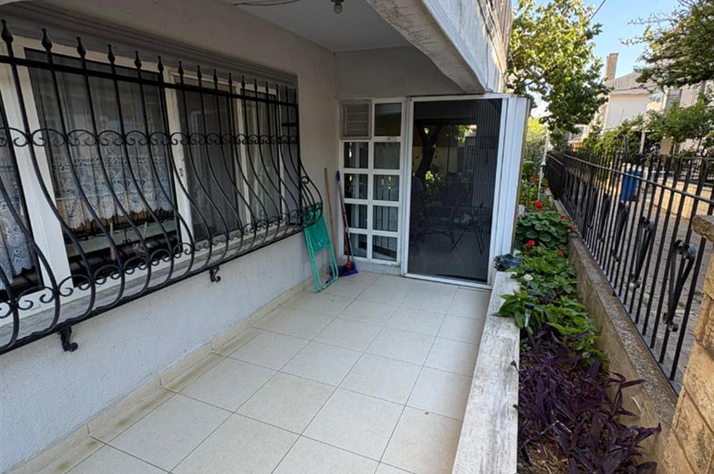 Kamiloba'da Sahile Sıfır 5+1 Satılık Villa