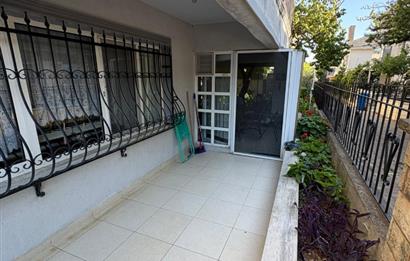 Kamiloba'da Sahile Sıfır 5+1 Satılık Villa