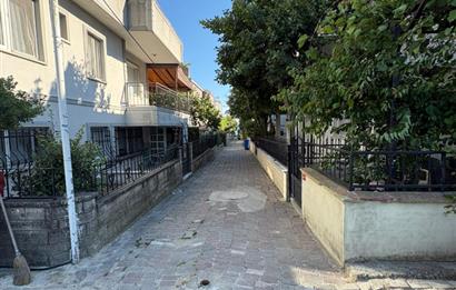 Kamiloba'da Sahile Sıfır 5+1 Satılık Villa