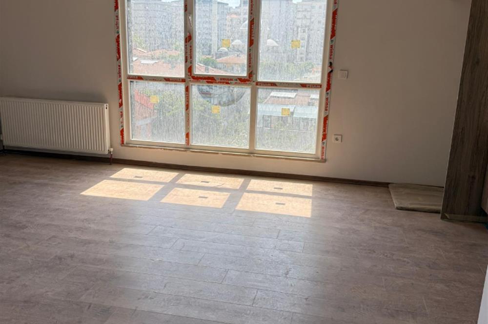 SUADİYE ELİT PARK SİTESİNDE HAVUZLU 1+1 DAİRE
