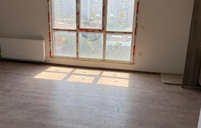 SUADİYE ELİT PARK SİTESİNDE HAVUZLU 1+1 DAİRE