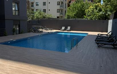 SUADİYE ELİT PARK SİTESİNDE HAVUZLU 1+1 DAİRE