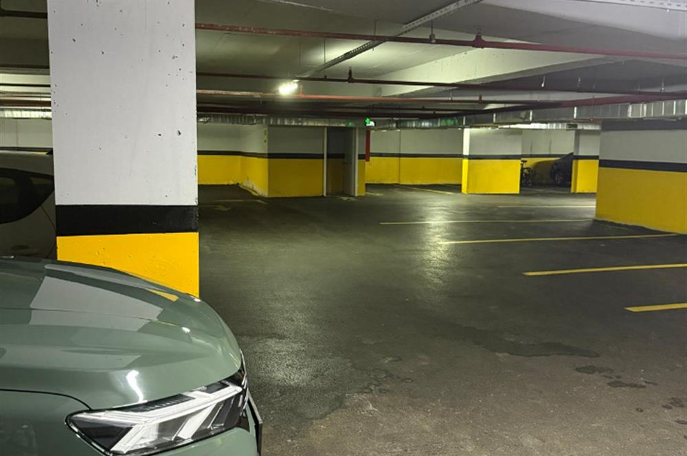SUADİYE ELİT PARK SİTESİNDE HAVUZLU 1+1 DAİRE