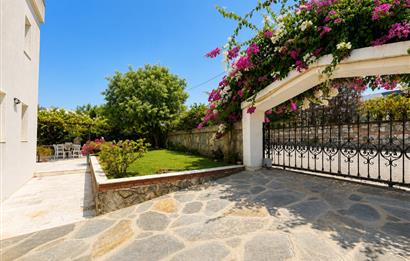 Bodrum Yalıkavak Satılık Giriş kat 2+1 Daire