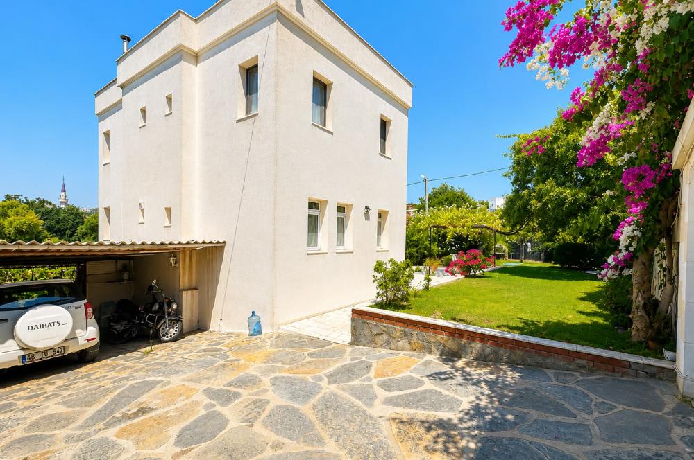 Bodrum Yalıkavak Satılık Giriş kat 2+1 Daire