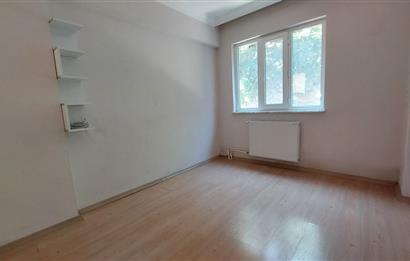 Bornova Gençlik Caddesi'nde 3+1 Satılık Daire